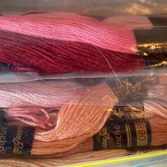 Susan Bates Embroidery Thread Large Lot / Bundle - Picture 4 of 5